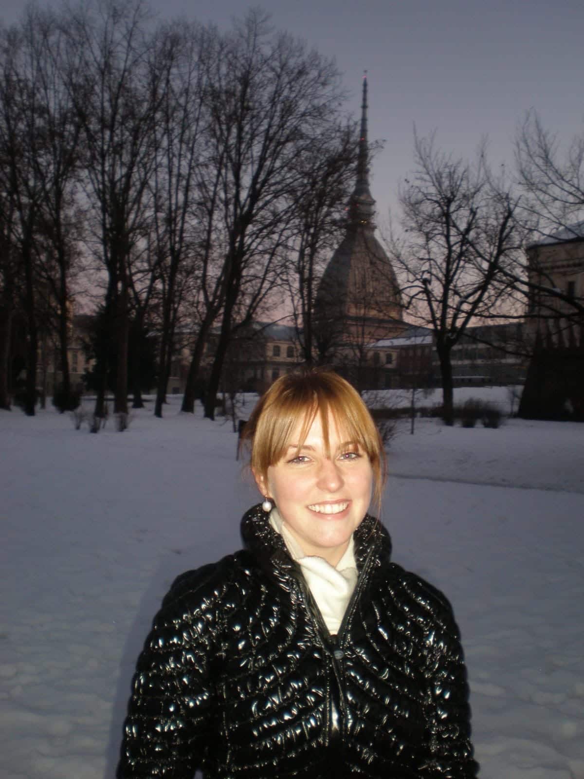 Ashley con nello sfondo la Mole Antonelliana di Torino.