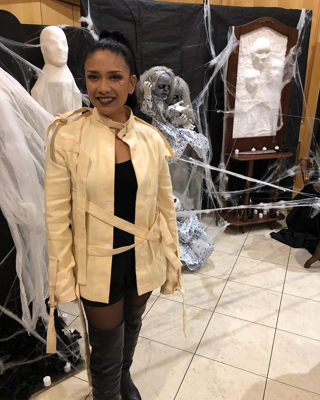 CZARINA HALLOWEEN.jpg