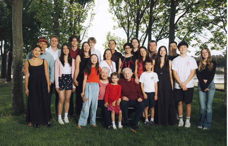 Ella and Lance with their children and grandchildren.jpg