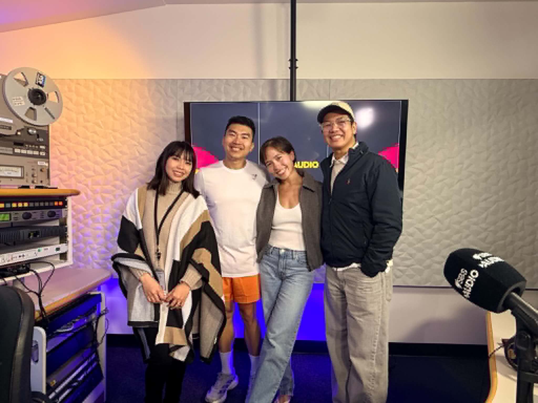 SBS Filipino radio hosts Edinel Magtibay and Papa Dan interview Sydney-based couple influencer 'Mommy Roves' Rovy and Paulo 'Facundo Roves' Peralta.