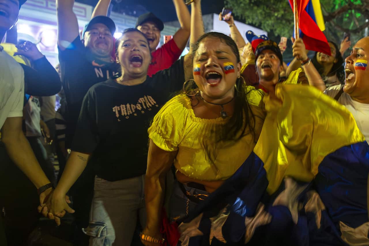 In Manaus, Amazonas, Venezuelans celebrate the capture of Maduro