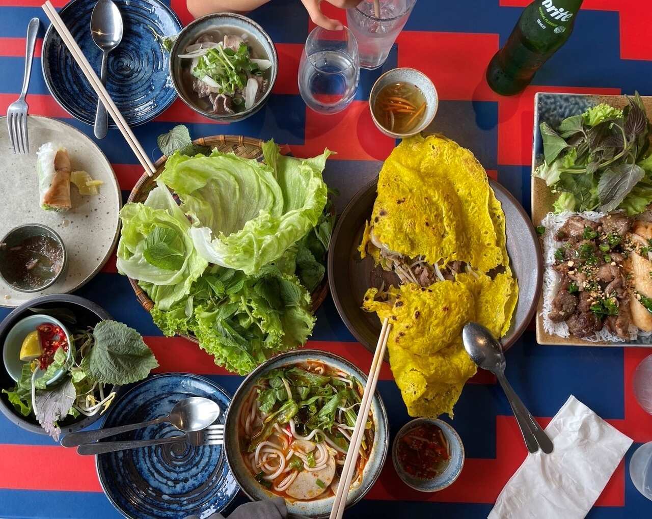 Tomaru174 Ep51 バインセオ Crispy Vietnamese Crepes.jpg