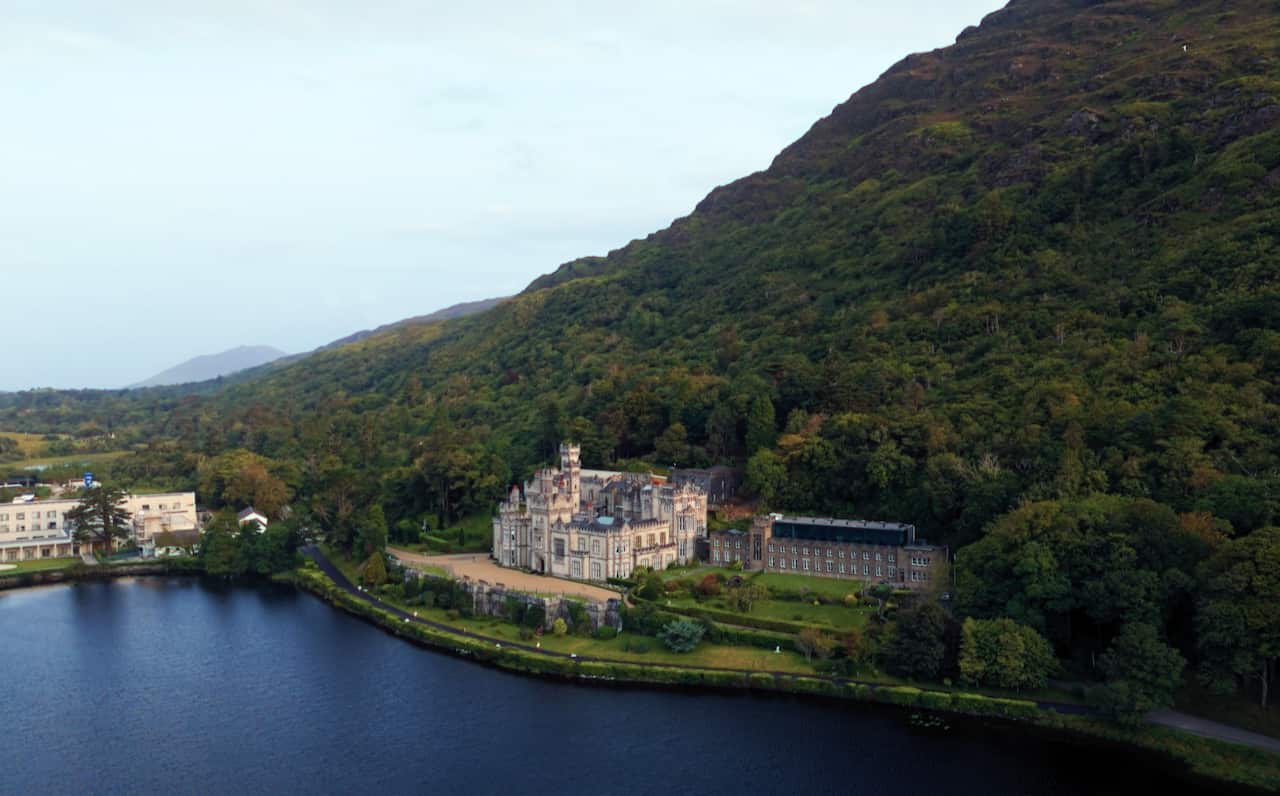 Kylemore_Ep1_004 crop2.jpg