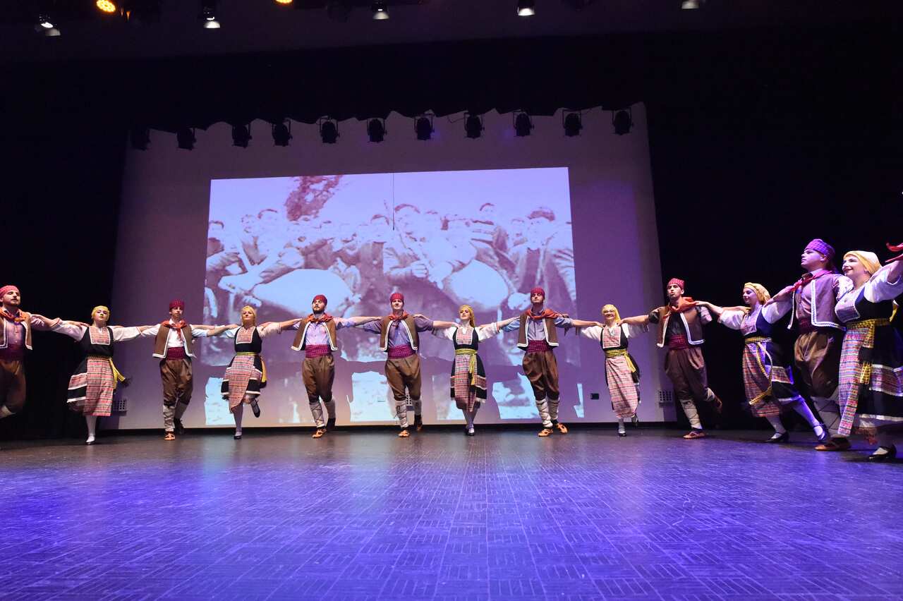 "Manasis School of Greek Dance and Culture" performance