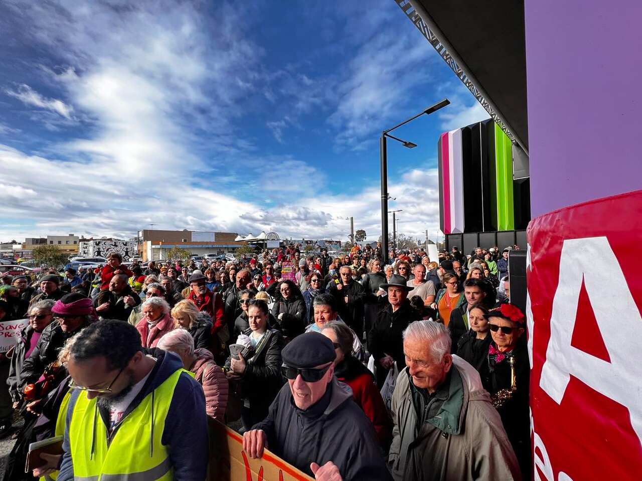 Στην Αγορά Preston της Μελβούρνης, η οποία ιδρύθηκε πριν από 53 χρόνια, διατηρούν καταστήματα πολλοί ομογενείς λιανέμποροι 