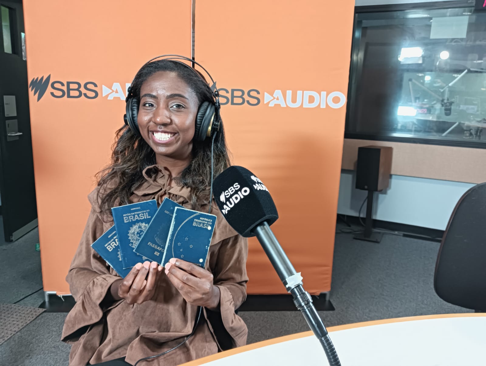 nataly_castro_sbs.jfif