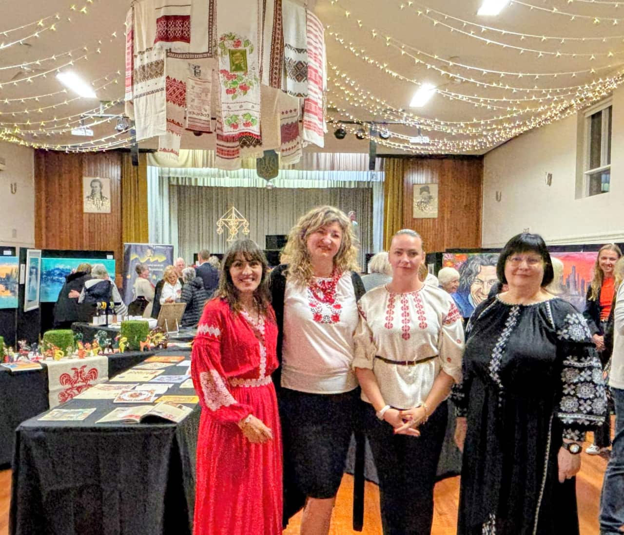 Зліва направо Мар'яна Фгурек, Ольга Свірідова, Оксана Фарберг та Алла Балацинова.jpg