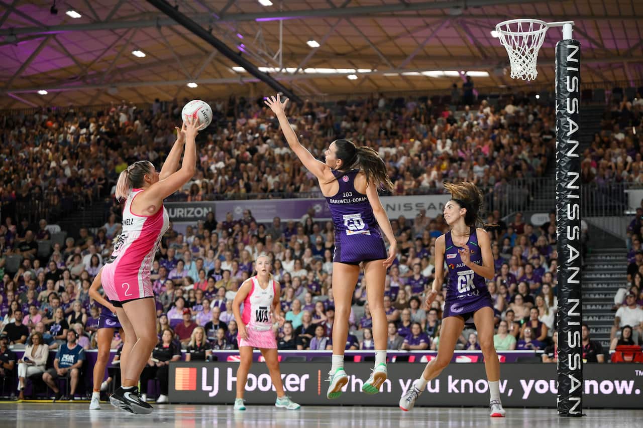 Super Netball Rd 1 - Queensland Firebirds v Adelaide Thunderbirds