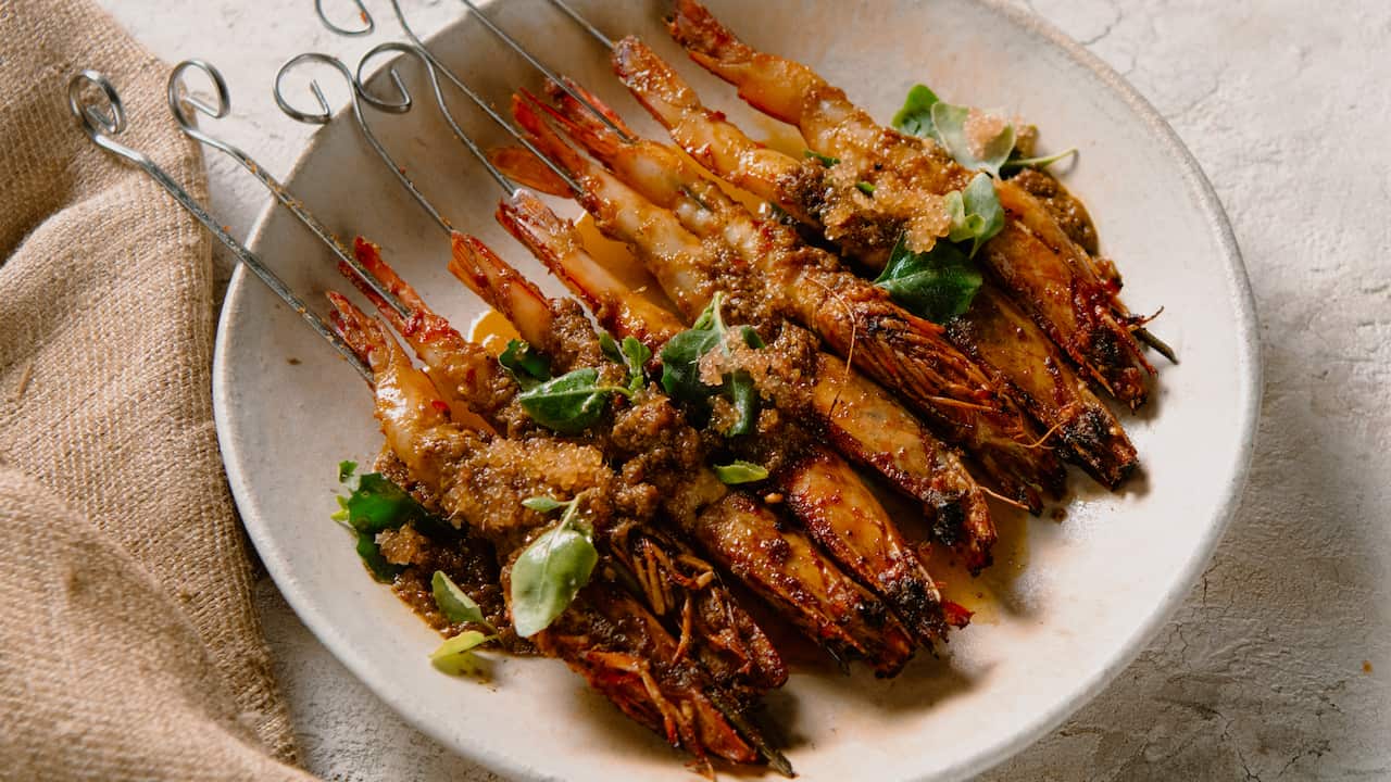 RX33-Recipe-MindyWoods-PrawnSkewers-CreditJiwonKim-TCUS7-2.jpg