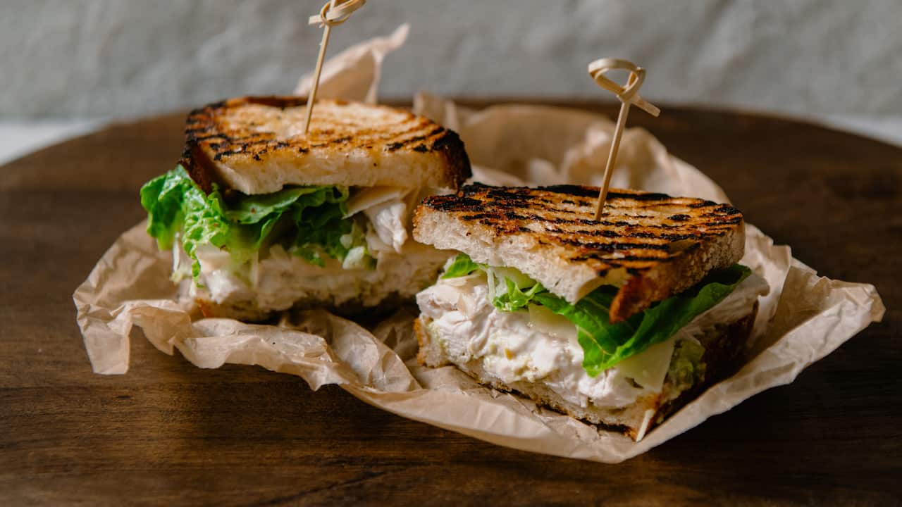 All day go-go chicken sandwich