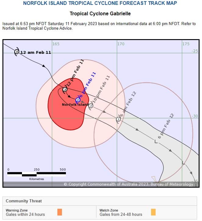 A map shows the forecast path of the Cyclone Gabrielle.