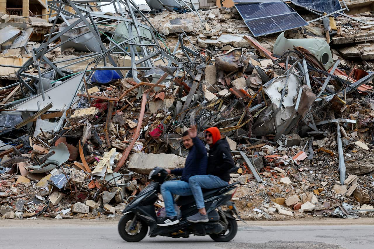 Destroyed buildings as Israeli airstrikes continue in southern Beirut