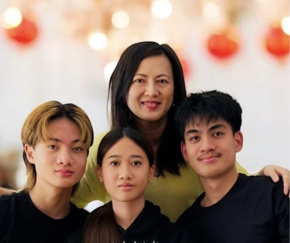 Yelia and her children