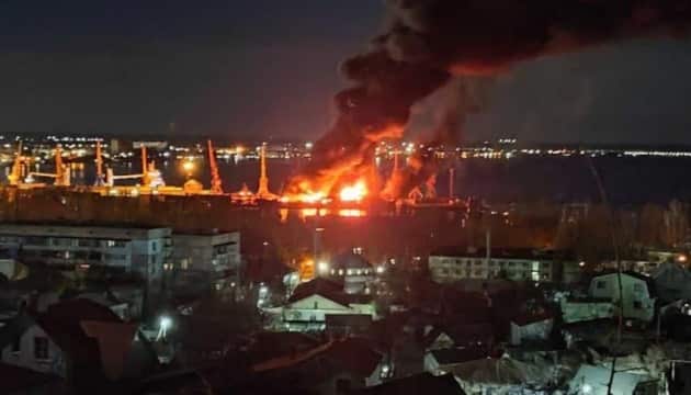 The destruction of Russia’s Novocherkassk large landing ship in temporarily occupied Crimea of the Russian will affect the logistical support of the invaders in the area..jpeg