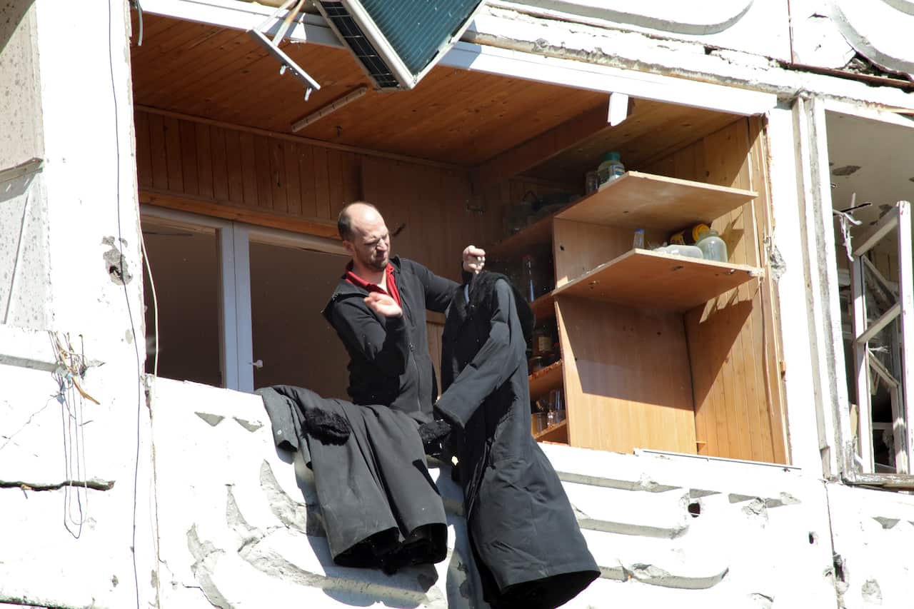 Damage to 10-storey building in Kyiv