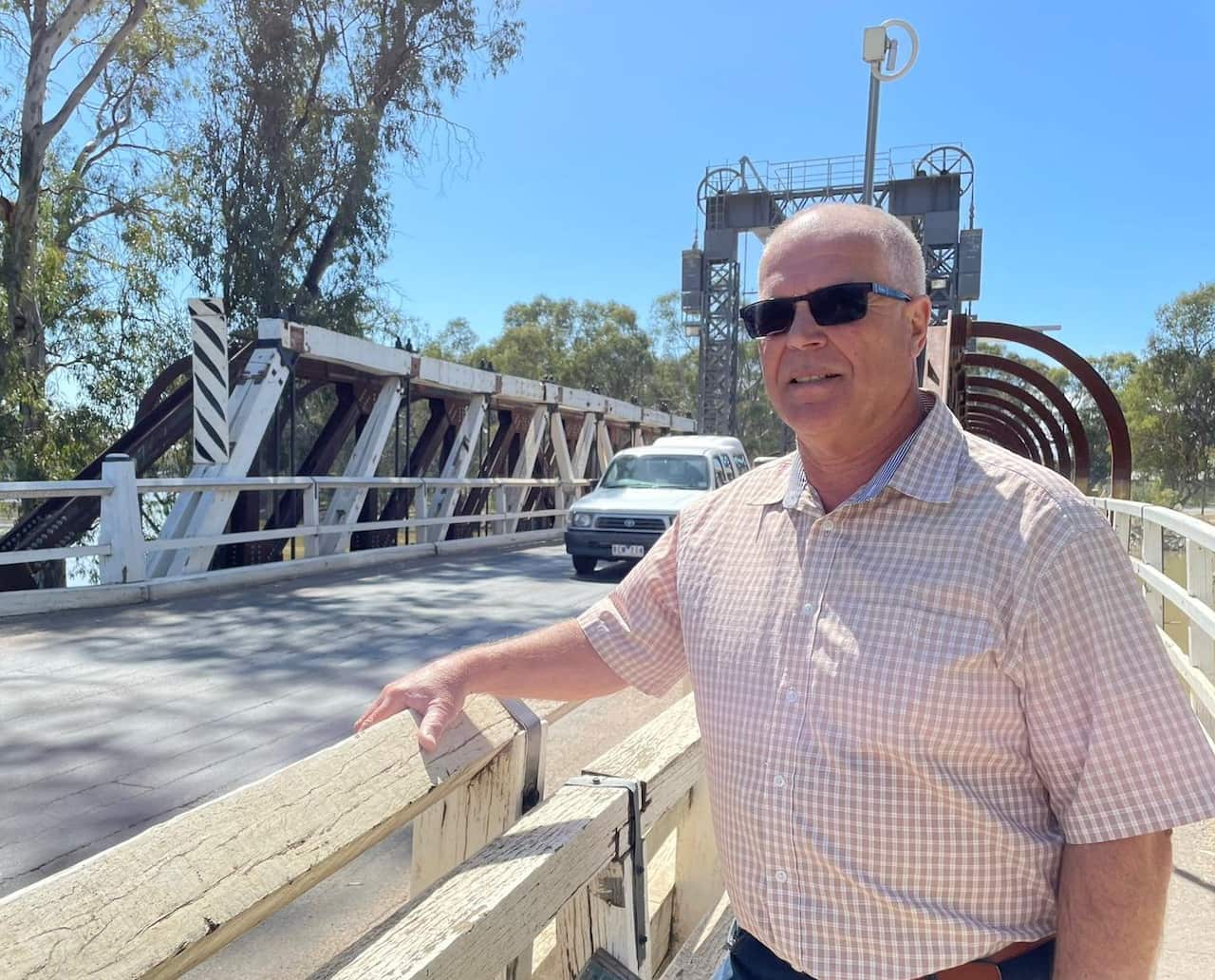 Swan Hill Mayor Les McPhee smiling and looking at the camera