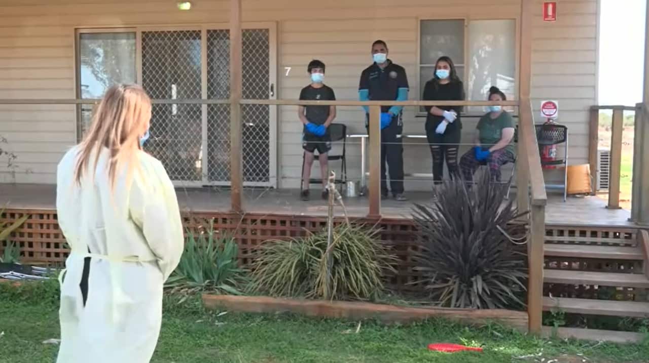 Karla Grant visits a family in Covid lockdown in Wilcannia