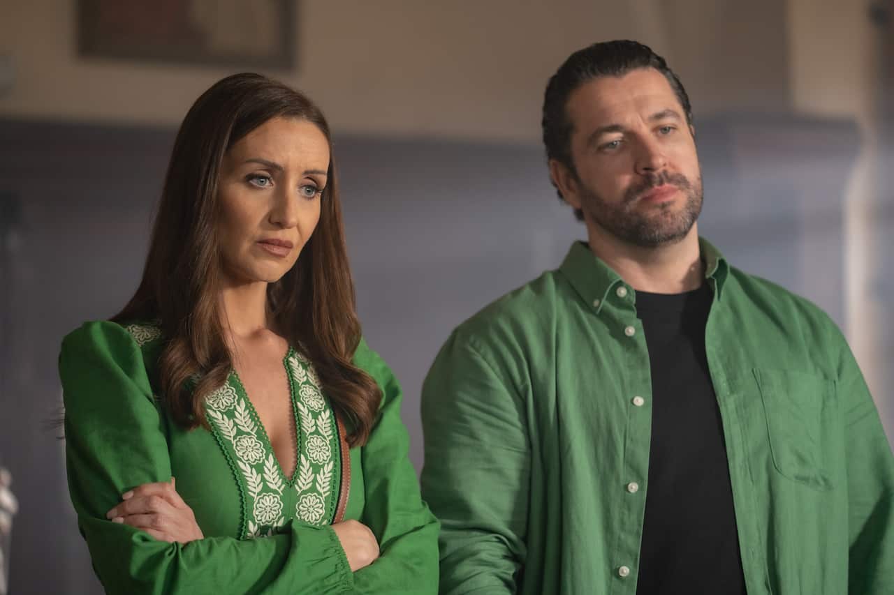 Catherine Tyldesley as Kate Woods and Shayne Ward as Jack Grayling in '
