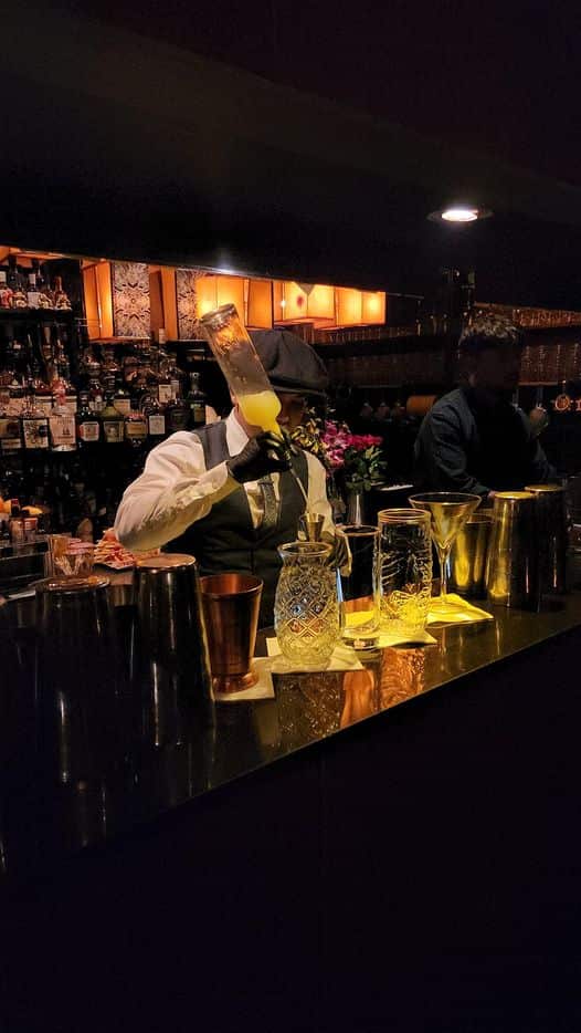 Photo-Bartender (3).jpg