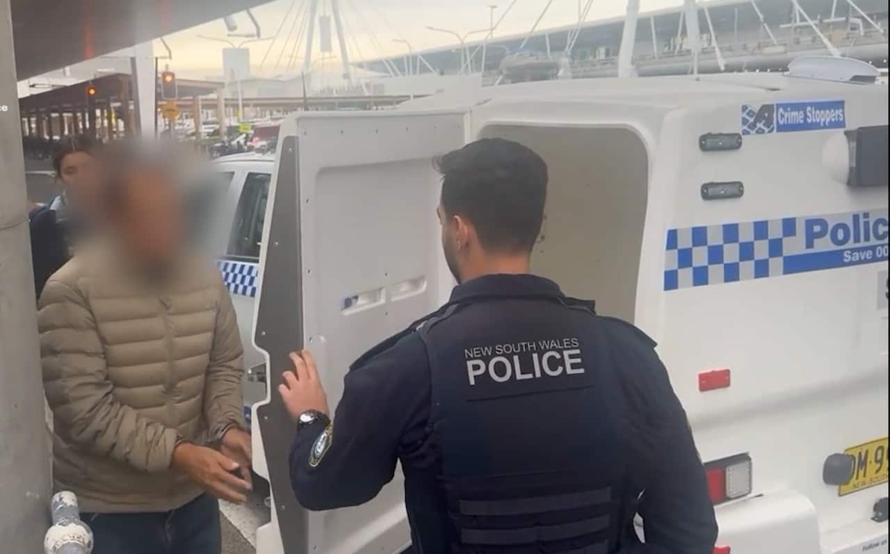 祈福疑犯機場照片 2025-07-09_12-18-32.jpg