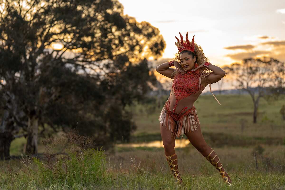 Kangaroo Time Weli Menario Costa