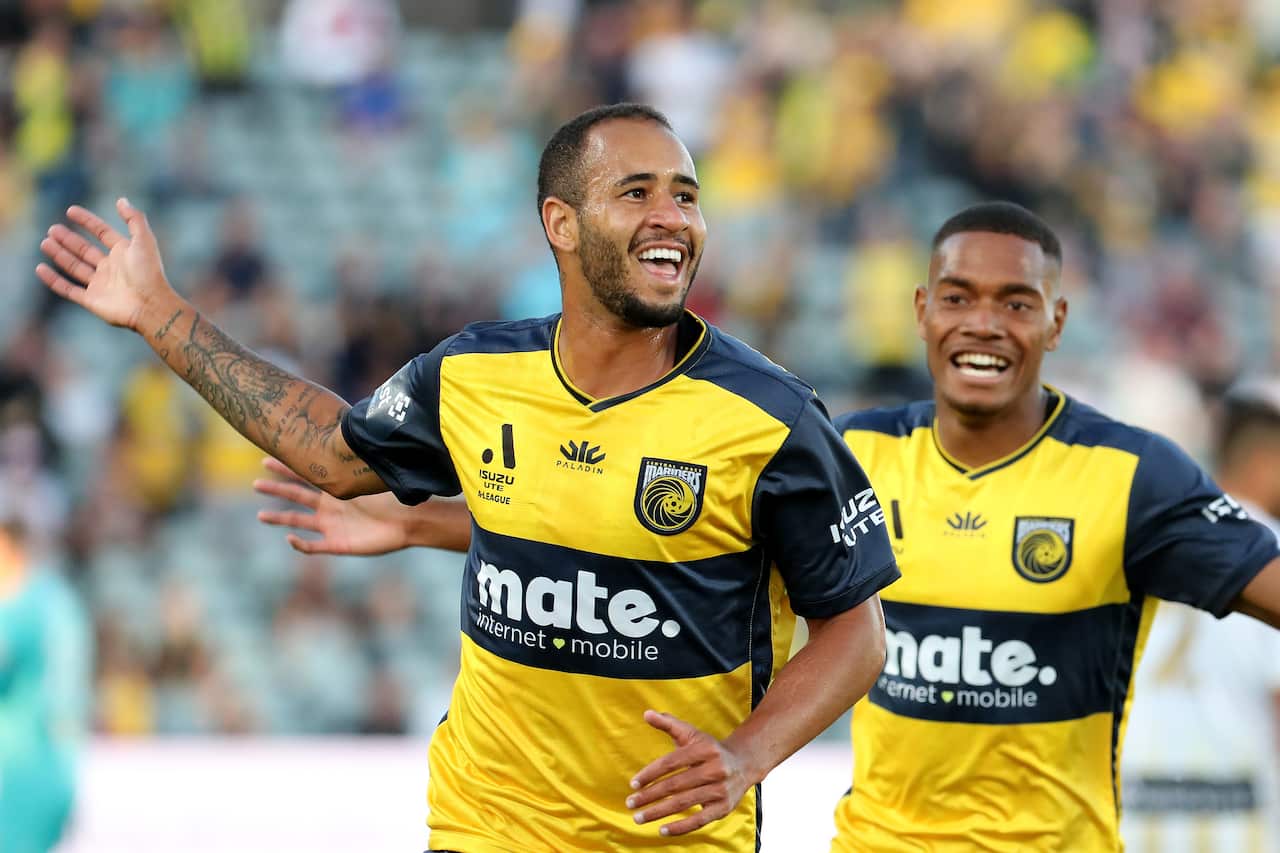 ALEAGUE MARINERS JETS