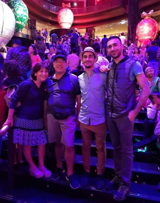 La famiglia Demuru al completo