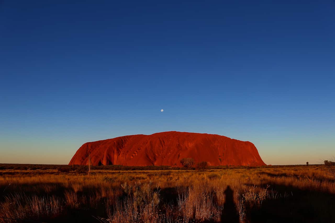 Uluru-Unsplash-jason-ham.jpg