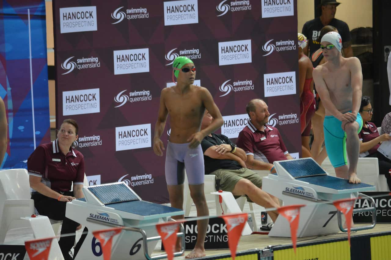 Sydney_before dive.jpg