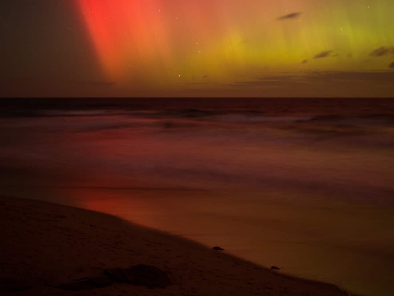 Aurora Australis Seen From Melbourne - 12 May 2024