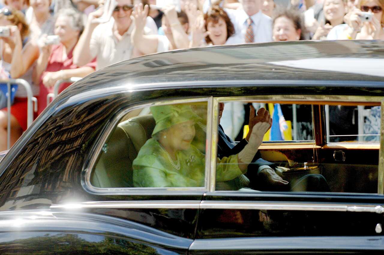 QUEEN ELIZABETH SYDNEY