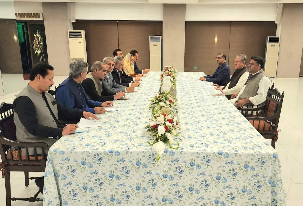 The third round of talks between Government and Tehreek-e-Insaf regarding the date of elections on the same day in the country has also ended without any breakthrough.