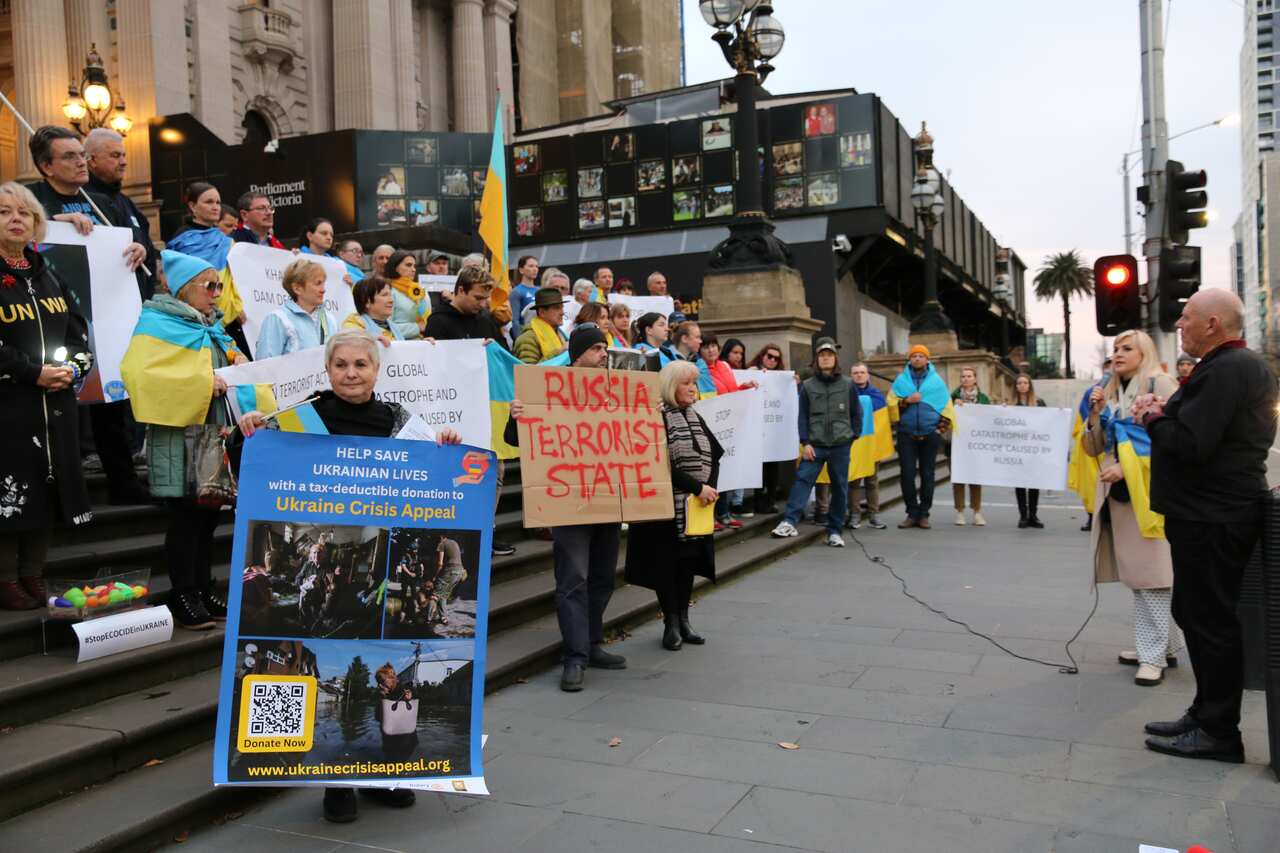 Ukrainian flashmobs in Australian cities.JPG