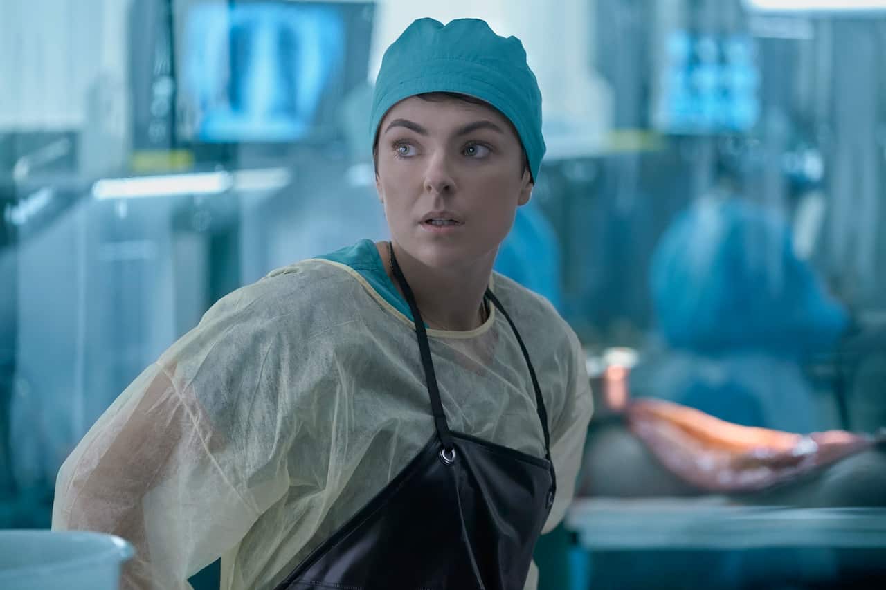 Jenny Cooper (Serinda Swan) in the autopsy suite in Coroner.