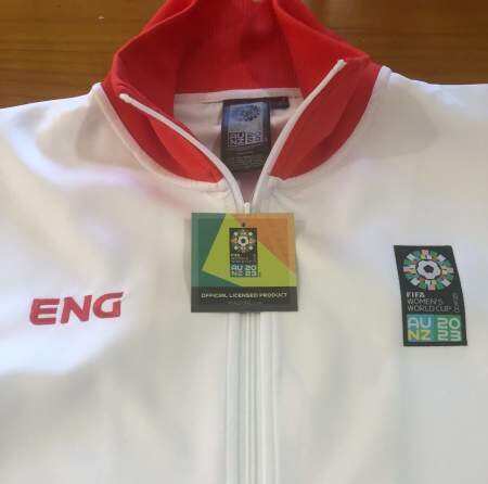 04 - Áo đội nữ túc cầu Anh quốc - World Cup 2023.jpg