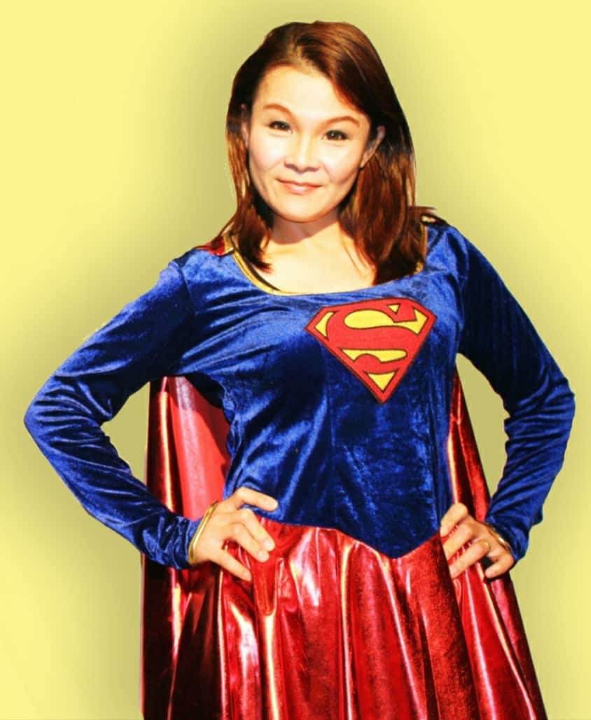 คุณจินนี่ อดีตเด็กทุนแบงค์ชาติ ที่ก้าวเข้าสู่งานช่างเพ้นท์หน้าแฟนซีให้เด็กในออสเตรเลีย