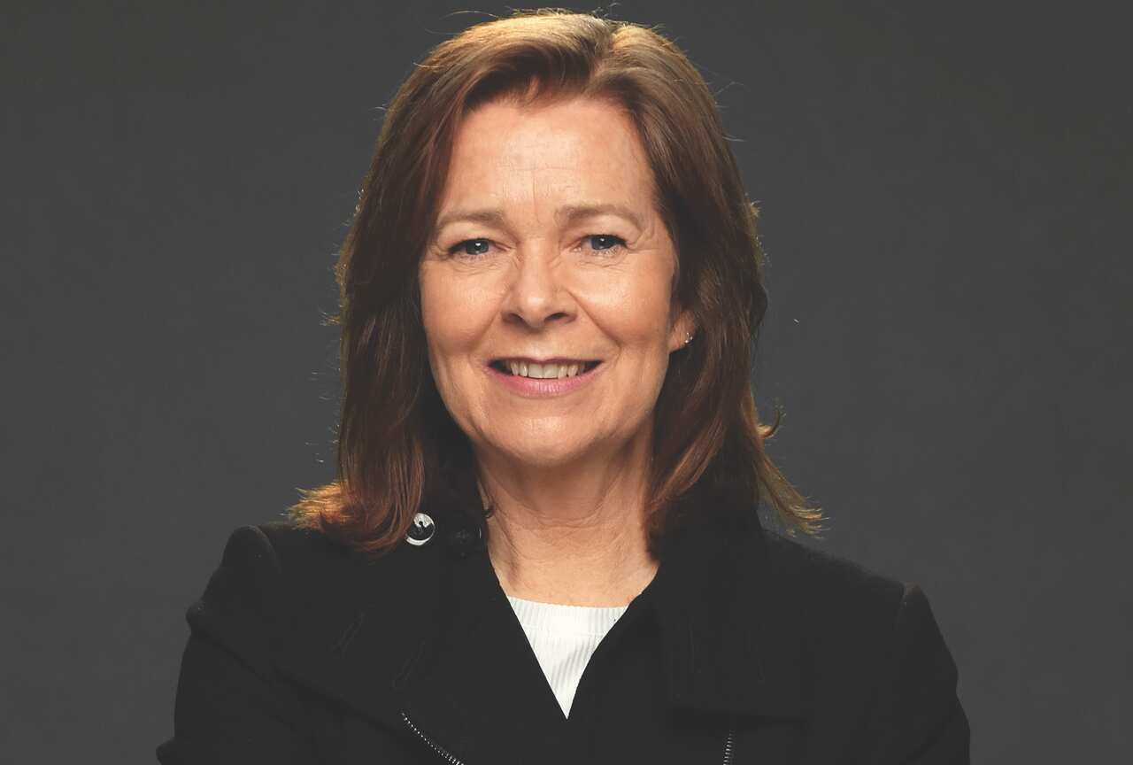 Close up picture of a woman smiling