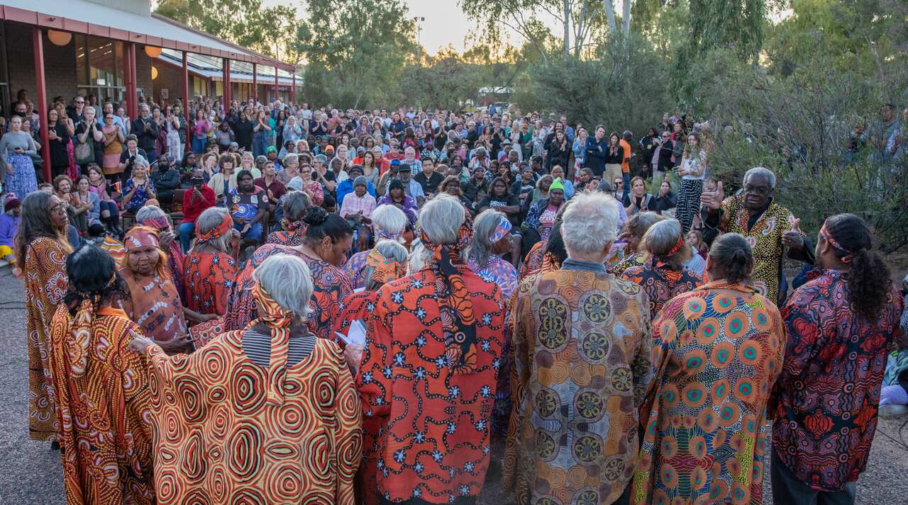 Barnes asegura que las mujeres aborígenes e isleñas del Estrecho de Torres pueden enfrentar barreras culturales como la la poca conciencia de la necesidad de realizar pruebas de detección de enfermedades cervicales.
Feedback