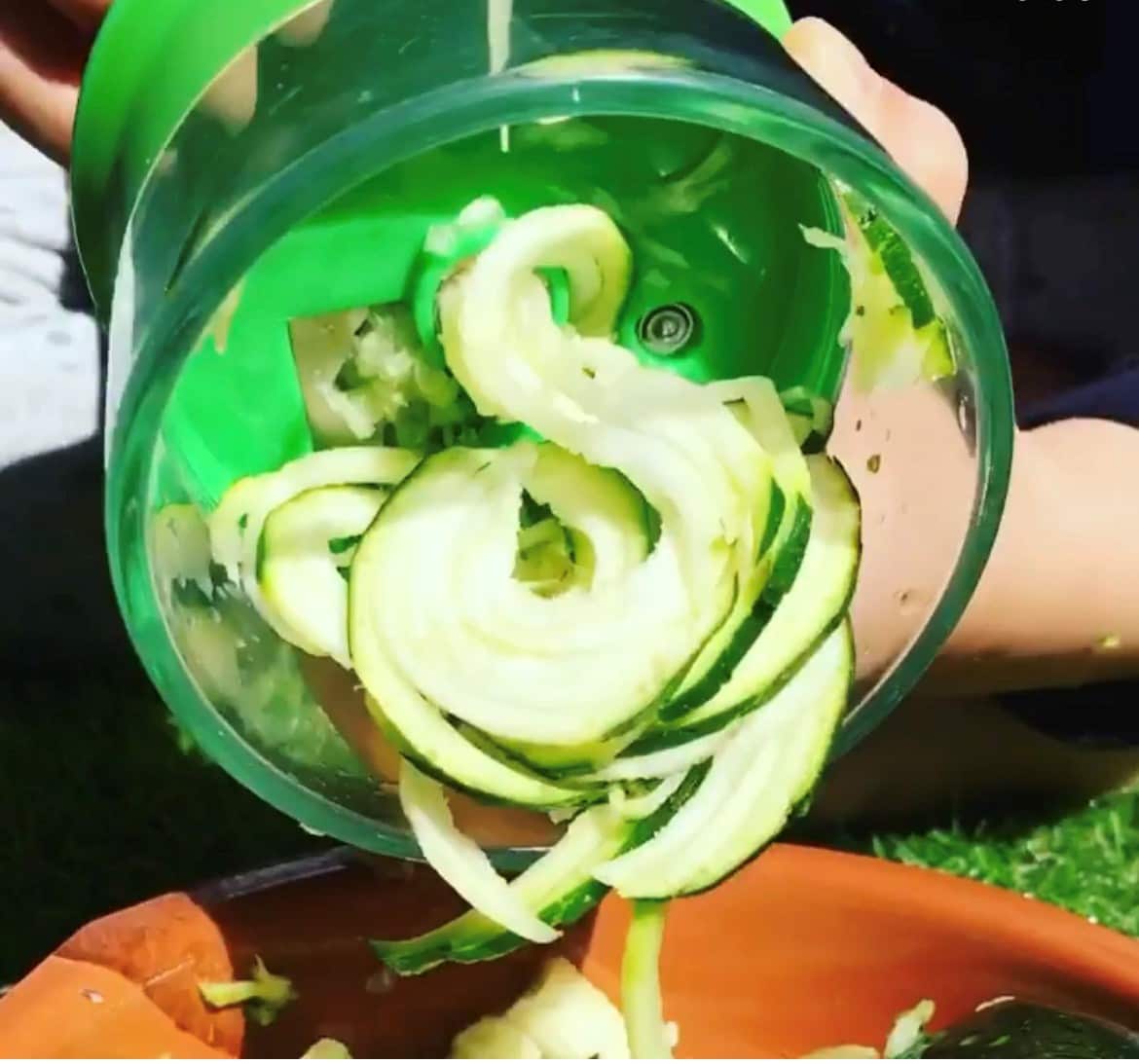 Tomaru82 ベジヌードルカッター.jpg