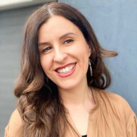 الدكتورة رندا عبدالفتاح الباحثةفي علم الاجتماع