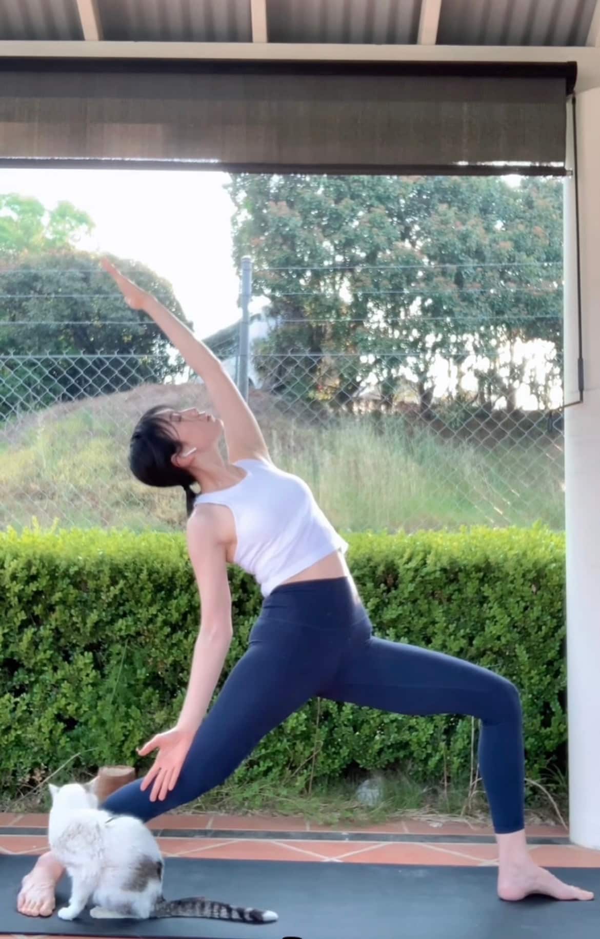 yoga teacher Jenny Zhang.jpeg