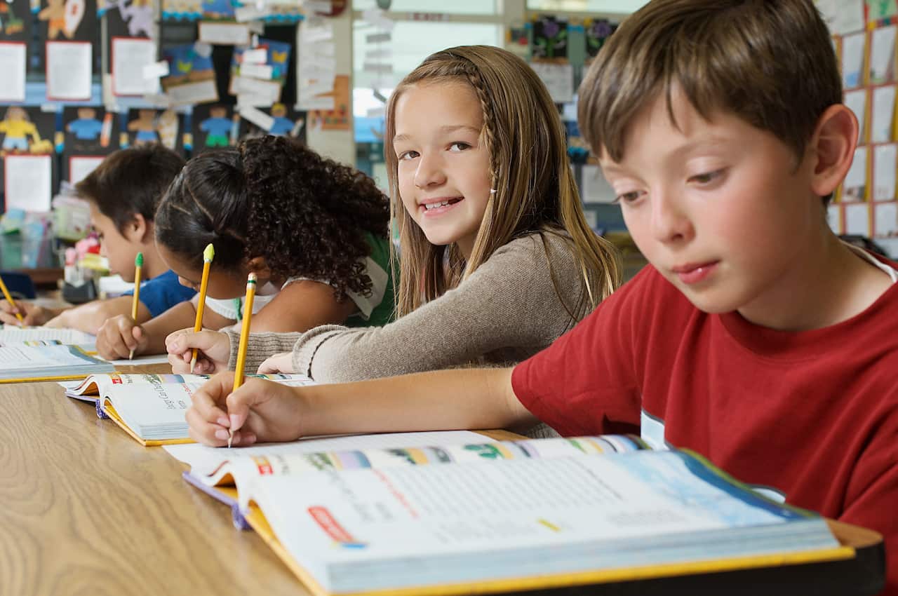 不少家長在課餘為學童安排補習