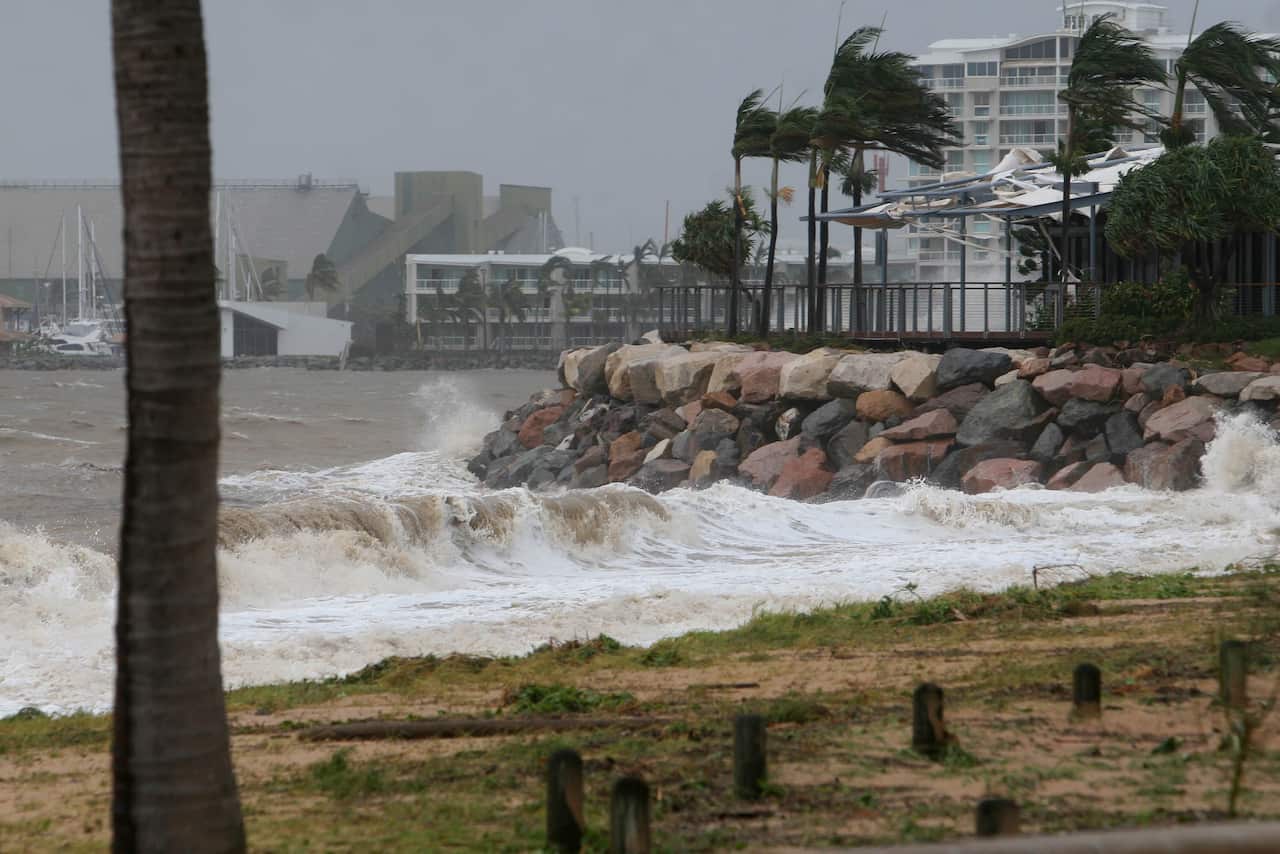CYCLONE YASI TOWNSVILLE