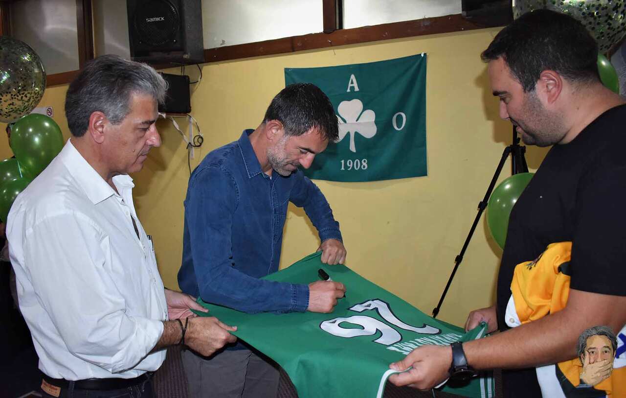 Γιώργος Καραγκούνης Παράσχος Χατζή.jpg