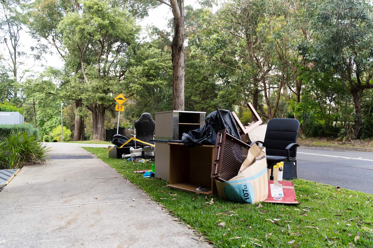 SG Illegal household dumping at the Sydney street