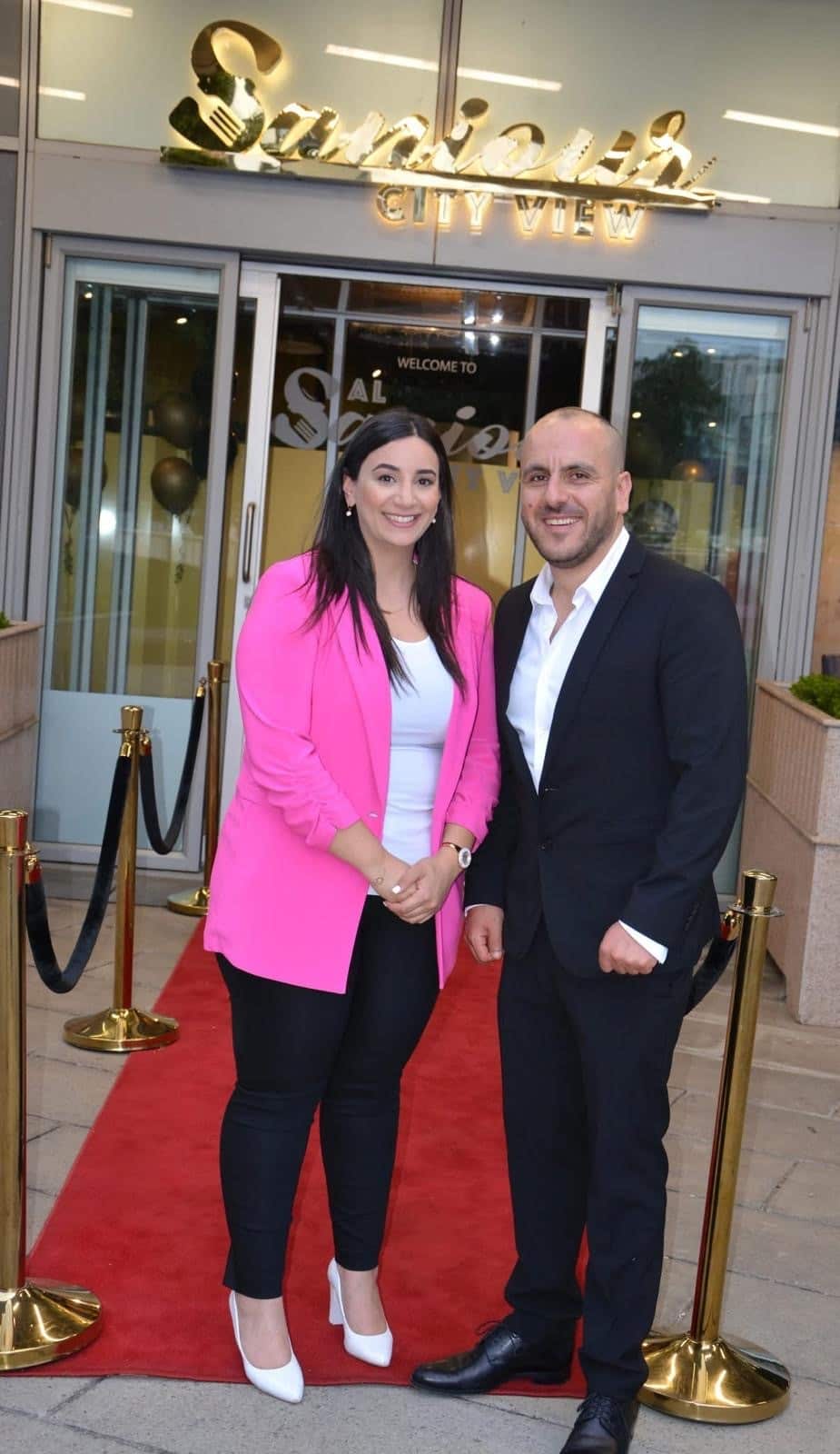 ناظم أحمد مع عضو بلدية ريان الحولي.jpg