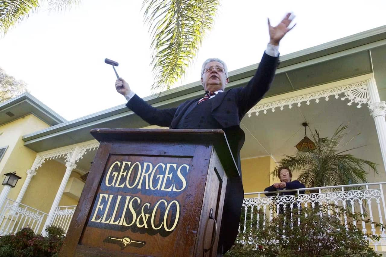 auctioneer
