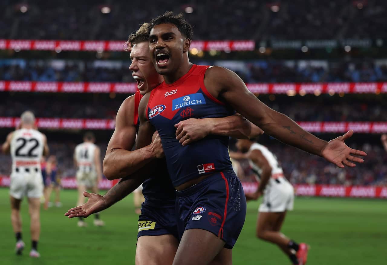AFL Rd 13 - Melbourne v Collingwood