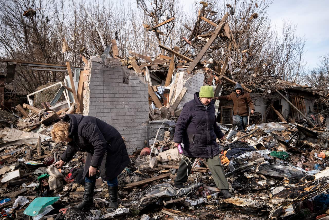 Death toll rises to three after Russian strikes in Sloviansk, Donetsk region
