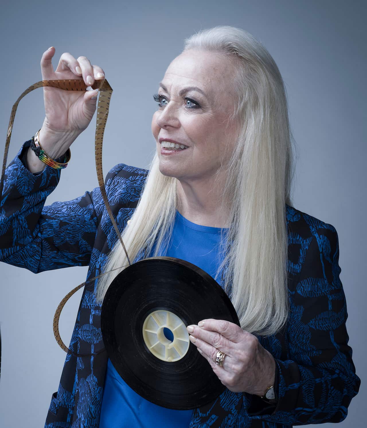 Jacki Weaver-STF_Unofficial History_MarkRogers-24.jpg